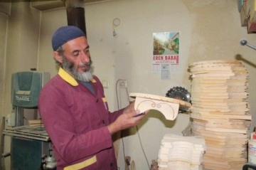 Emekli olduktan sonra kendi atölyesini kurup çocukluk hayalini gerçekleştirdi