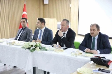 Erzincan’da tulum peyniriyle ilgili toplantı gerçekleştirildi