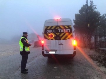 Eskişehir’de jandarma tarafından okul servisleri kontrol edildi