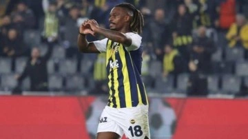 Fenerbahçe'de ayrılık! Yıldız oyuncu takıma veda etti