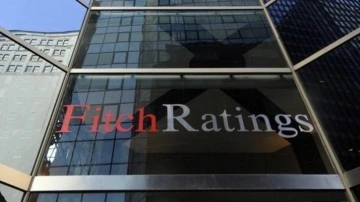 Fitch, İngiltere'nin kredi notu görünümünü "durağan"a çevirdi