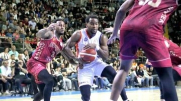 Galatasaray deplasmanda galip!