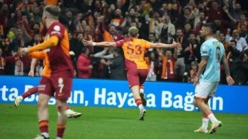 Galatasaray iki golle zirveye yerleşti