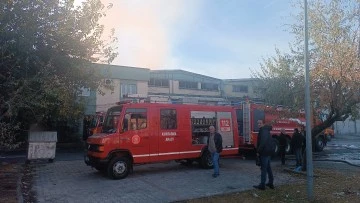 Gaziantep’te geri dönüşüm fabrikasında yangın