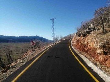 Hani’de çalışmaları tamamlanan yol ulaşıma açıldı