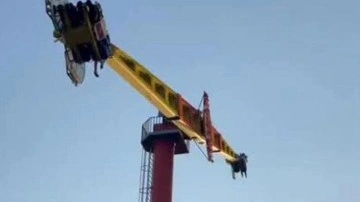 Harçlığını çıkarmak için çalıştığı lunaparkta talihsiz kaza!