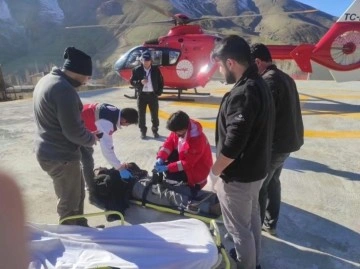 Helikopter ambulans aynı gün Bahçesaray ilçesine 2 kez havalandı