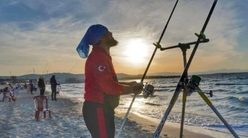 Ilıca Plajı’nda Balık Avı Turnuvası