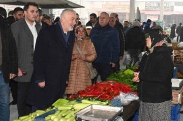 Isparta’da yoğun kar sebebiyle çöken kapalı pazar yeniden inşa edildi