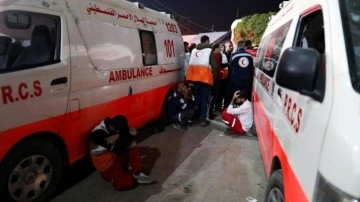 İsrail ordusu Refah'ta ambulansı hedef aldı