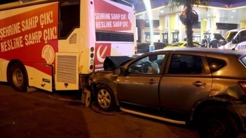 İstanbul'da alkollü sürücü dehşeti. Kaza sonrası savrulan otomobil seçim otobüsüne çarptı