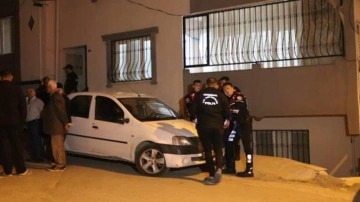 İzmir'de baba dehşeti: 1 kızını öldürdü, diğerini yaraladı