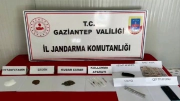 Jandarmadan kaçakçılık ve uyuşturucu operasyonu: 22 tutuklama