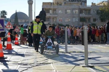 Jandarmadan öğrencilere “Trafik Güvenliği Eğitimi”