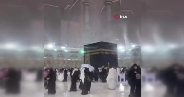 Kabe’de şiddetli yağış ve fırtına