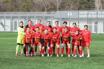 Kadınlar 1. Lig: Kayseri Kadın FK: 3 - Sakarya Kadın FK: 0