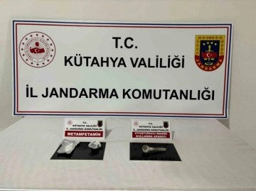 Kütahya’da durdurulan şüpheli araçta uyuşturucu ele geçirildi