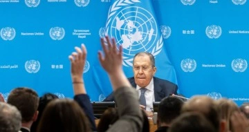 Lavrov: “Uçak kazasıyla ilgili BM Güvenlik Konseyi'nden acil toplantı talep ettik”