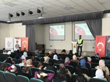 Mardin’de ’Bağımlılıkla Mücadele Çalıştayı’ başladı