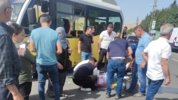 Mardin'de minibüs ile motosiklet çarpıştı: 2 ağır yaralı