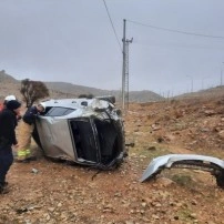 Mardin’de takla atan otomobilin sürücüsü yaralandı