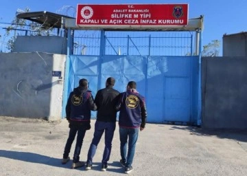 Mersin’de aranan şahıslar yakalandı 20’si tutuklandı