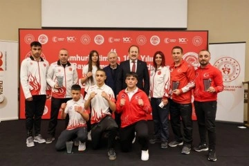 Mersin’de başarılı sporcular ödüllendirildi