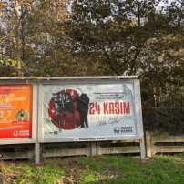 Mustafakemalpaşa Belediye Başkanı Kanar’dan afiş açıklaması