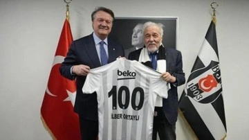 Öğrencisi davet etti! İlber Ortaylı, Beşiktaş'ı ziyaret etti