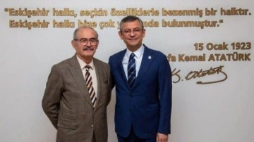 Özgür Özel, Yılmaz Büyükerşen'in yeni görevini açıkladı