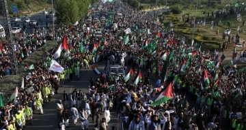 Pakistan’da yaklaşık 1 milyon kişi İsrail’i protesto etti