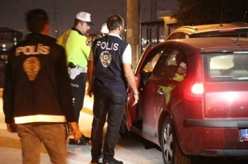 Polis yeni eğitim ve öğretim döneminde üniversite çevresinde kuş uçurtmadı