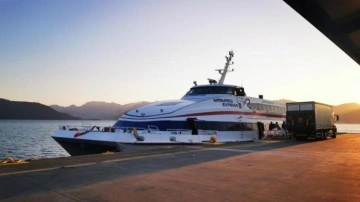 Rodos Adası'na gitmek isteyen Türk vatandaşlarına 'kapıda vize' ambargosu!