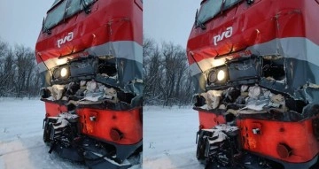 Rusya’da iki tren çarpıştı: 25 yaralı