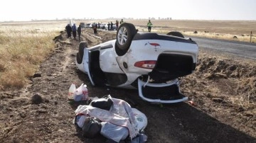 Şanlıurfa'da feci kaza! Otomobil şarampole devrildi... Çok sayıda yaralı