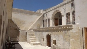 Şanlıurfa'da kilise soygunu: 50 bin liralık şamdanları 250 liraya sattılar