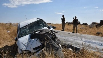 Şanlıurfa'da otomobille kamyonet çarpıştı: 9 kişi yaralandı!