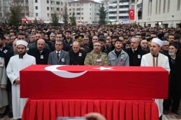 Şehit Aslan son yolculuğuna uğurlandı