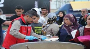 Şehzadeler Belediyesi Adıyaman’da on binlerce kişinin yemek ihtiyacını karşıladı