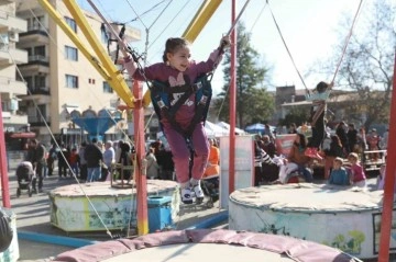 Selçuklu çocuklar yarıyıl çocuk şenliğini sevdi