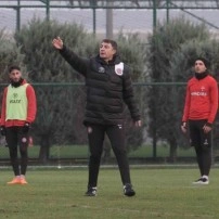 Shota Arveladze, Karagümrük’te ilk antrenmanına çıktı