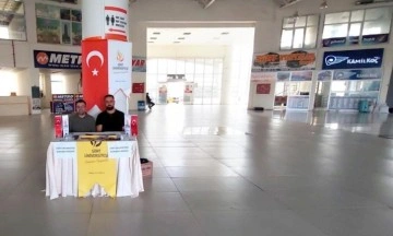 Siirt Üniversitesini kazanan öğrenciler otobüs terminalinde karşılandı