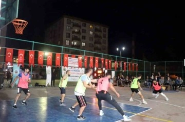 Siirt’te basketbol turnuvası tamamlandı