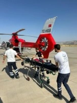 Şırnak’ta ambulans helikopter Demhat bebek için havalandı