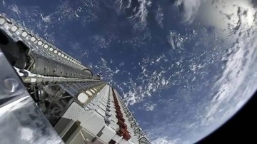 SpaceX durmuyor! Uzaya 22 Starlink uydusu daha fırlattı...