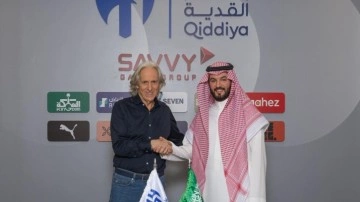 Suudi Arabistan'da tarih yazdı! Jorge Jesus'tan 1 yıllık imza