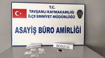 Tavşanlı’da bir araçta uyuşturucu madde ele geçirildi