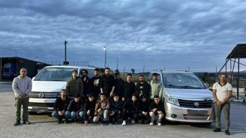 Tekirdağ'da takiple durdurulan minibüslerde 15 kaçak göçmen ile 3 organizatör yakalandı