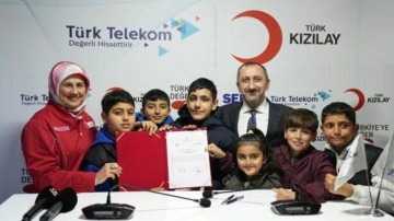 Türk Telekom ve Kızılay’dan deprem bölgesindeki öğrencilere eğitim ve teknoloji desteği!