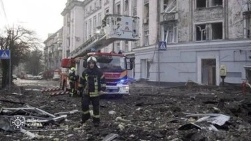 Ukrayna'ya yoğun hava saldırısı